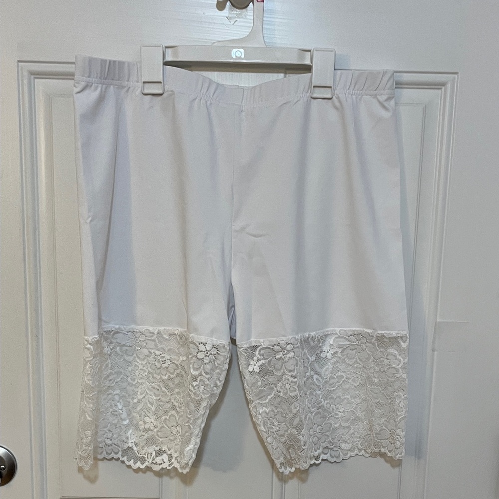 Elegant White Lace Trim Women undergarments
NWT
